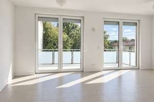 Sofort bezugsbereit: Barrierefreie 2 Zimmer Wohnung mit Südbalkon und Aufzug in Berlin-Pankow – 13189 Pankow (Ortsteil), Berlin – Vorschaubild 2