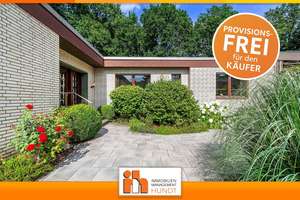 Architektenbungalow mit Indoor-Pool auf parkähnlichem Grundstück