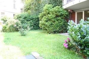 ruhiges Hinterhaus mit PKW-Stellplatz, Terrasse und 90qm Garten