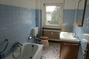 F-Bornheim, helle, ruhige, modernisierte 5-ZW. mit 2 Balkonen und 2 Tgl.-Bädern, Tel. 06074 6608580 – 60385 Bornheim, Frankfurt am Main – Vorschaubild 7