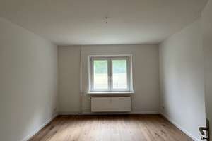 Kinofeeling für Zuhause ! 3 Zi. mit riesen Fernsehecke &EBK – Sudetenweg 7, 38448 Vorsfelde, Wolfsburg – Vorschaubild 4