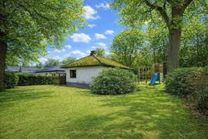 Familiengerechter Bungalow in Volksdorf auf großzügigem Grundstück – Die vollständige Adresse der Immobilie erhältst du vom Anbieter., 22359 Volksdorf, Hamburg – Vorschaubild 2