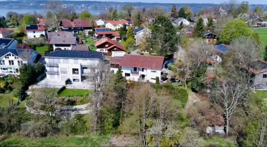 Immobilie in Münsing - Rarität in Seenähe von privat: Großzügiges Anwesen mit enormem Entwicklungspotential in Ammerland - Bild 0