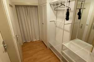 BEFRISTET bis 31.03.26 Möblierte 1-Zimmer-Wohnung zur Zwischenmiete (7 Monate) – Benzenbergstraße 46, 40219 Düsseldorf – Vorschaubild 5