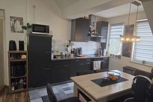 Helle 2 Zimmer Dachgeschosswohnung mit Balkon in Frankfurt-Seckbach  – Wilhelmshöher Straße 122, 60389 Seckbach, Frankfurt am Main – Vorschaubild 3