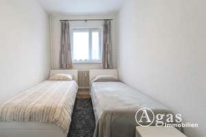Helle vermietete 2-Zimmer-Wohnung mit Aufzug und Balkon in Berlin Charlottenburg zum Verkauf – Die vollständige Adresse der Immobilie erhältst du vom Anbieter., 10587 Charlottenburg, Berlin – Vorschaubild 3