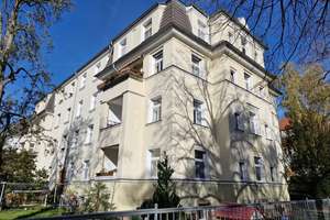 Helle Dachgeschosswohnung mit Weitblick über Dresden in beliebter Lage von Gruna – Eibenstocker Straße 28, 1277 Gruna, Dresden – Vorschaubild 3