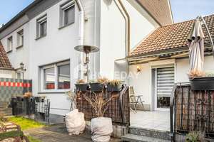 Charmantes Reihenendhaus mit Kamin, Pool und  Garten – Wohnen mit Geschichte und Komfort – Die vollständige Adresse der Immobilie erhältst du vom Anbieter., 46240 Eigen, Bottrop – Vorschaubild 2