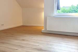 Ankommen. Wohlfühlen. Zuhause sein. Umfangreich modernisiertes Reihenhaus mit Wärmepumpe | Südgarten – Die vollständige Adresse der Immobilie erhältst du vom Anbieter., 30179 Vahrenheide, Hannover – Vorschaubild 9