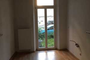 Mitten in Fürth-City ! Hübsche 2-Zimmer-Altbau-Erdgeschoß-Wohnung mit Gartenanteil und Stellplatz – Gustav-Schickedanz-Straße 1, 90762 Fürth – Vorschaubild 5
