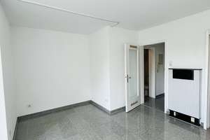Studenten 1-Zimmer-Wohnung im Dachgeschoss in Stuttgart Nord, Balkon mit herrlicher Aussicht – Ehrenhalde 2, 70192 Lenzhalde, Stuttgart – Vorschaubild 4