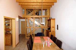 Schön gelegen in Pfeffelbach: 2 Häuser: 1 x ca. 194m² saniert,  1 x ca. 125m² renovierungsbedarf, mi – Die vollständige Adresse der Immobilie erhältst du vom Anbieter., 66871 Pfeffelbach – Vorschaubild 3