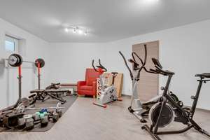 Exklusives Architektenhaus! Energieeffizientes EFH mit gepflegtem Garten in begehrter Lage – Die vollständige Adresse der Immobilie erhältst du vom Anbieter., 95463 Bindlach – Vorschaubild 20