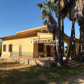 CHALET MIT PRÄCHTIGEM BLICK EXKLUSIV BEI KAPITALIA!!