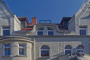 H-Süd! Neu ausgebautes DG mit EBK und Balkon