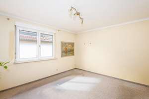Charmantes Haus mit Potential in ruhiger, begehrter Lage von Fellbach-Schmiden! – Die vollständige Adresse der Immobilie erhältst du vom Anbieter., 70736 Fellbach – Vorschaubild 11