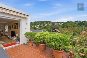 Modernes Familienzuhause im Bungalowstil mit Terrasse, Garten & 3 Garagen – Die vollständige Adresse der Immobilie erhältst du vom Anbieter., 65812 Bad Soden am Taunus – Vorschaubild 2