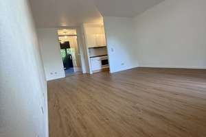 Renovierte Erdgeschosswohnung in Köln-Ehrenfeld – 12 m² Terrasse, Grünanteil & Tiefgaragenstellplatz – 50823 Ehrenfeld (Ortsteil), Köln – Vorschaubild 3