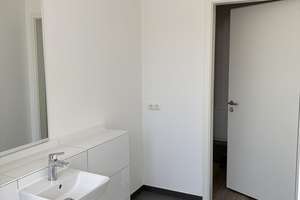Aus Alt wird Neu: Modernes Wohnen im historischen Verwaltungsgebäude 2,5 Zimmerwohnung Wohnung 3 – Krefelder Straße 83, 47226 Hochemmerich, Duisburg – Vorschaubild 11