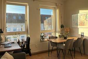 Kieler Lebensfreude: 2-Zimmer-Wohnung im Stadtteil Südfriedhof mit Balkon