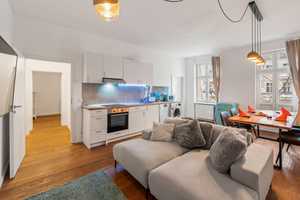 Kernsaniertes City Apartment inklusive Möbeln in Kiezlage – Berlin – Vorschaubild 2