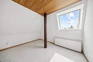 Zweifamilienhaus in ruhiger rückwärtiger Lage mit großem Garten – Die vollständige Adresse der Immobilie erhältst du vom Anbieter., 22145 Rahlstedt, Hamburg – Vorschaubild 14