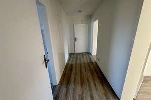 Einziehen & wohlfühlen: Frisch renovierte 3-Zimmer-Wohnung mit Balkon in Gebhardshagen – Bodenbacher Ring 109, 38229 Gebhardshagen, Salzgitter – Vorschaubild 6