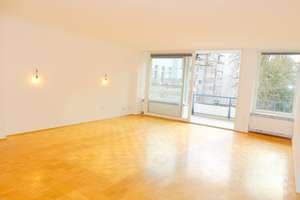 In perfekter Westendlage! Große 2 Zimmerwohnung mit tollem Südbalkon & Gartennutzung – 60323 Westend-Süd, Frankfurt am Main – Vorschaubild 4