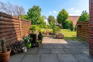 Seltene Terrassenwohnung. 2-Zimmer. 64m² mit Tiefgaragenstellplatz. Ruhige Lage. Barrierearm. – 40470 Rath, Düsseldorf – Vorschaubild 7