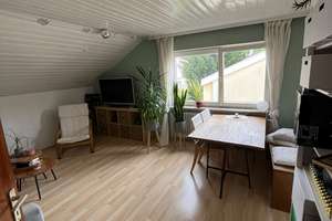 Gepflegte 2-Zimmer-Dachgeschosswohnung mit Einbauküche in Pforzheim-Sonnenberg – Die vollständige Adresse der Immobilie erhältst du vom Anbieter., 75180 Dillweißenstein, Pforzheim – Vorschaubild 2