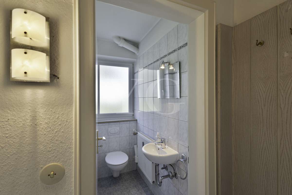 Immobilie in Emmering - Zweifamilienhaus mit großem Grundstück & Baupotenzial  Emmering - Bild 3