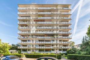 Durchdachter Grundriss & urbane Ruhe: modernisiertes Wohlfühldomizil mit zwei Loggien in Bestlage – Die vollständige Adresse der Immobilie erhältst du vom Anbieter., 40474 Golzheim, Düsseldorf – Vorschaubild 17