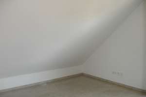 Geschmackvoll wohnen: 3-Zimmer-Wohnung mit EBK + Balkon + Garten – Schlesierstraße 20, 61267 Neu-Anspach – Vorschaubild 18
