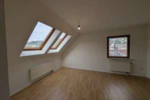 Denkmalgeschütze renovierte 5-Zi-Maisonette in Stgt-Süd in Hanglage mit Stadtblick und Kaufoption – Kelterstrasse 24, 70199 Heslach, Stuttgart – Vorschaubild 3