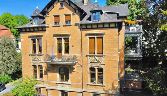 Bild von Luxus trifft Historie – Stilvolle Gründerzeitvilla mit 5 Wohneinheiten im Herzen von Wiesbaden!