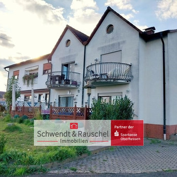 3 Familienhaus mit Frisörsalon in Wölfersheim-Melbach