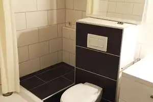 Provisionsfrei & freiwerdend: Exklusive 1,5-Zi-Wohnung mit großer Loggia in BESTLAGE – Schlüterstr. 6, 90480 Nürnberg – Vorschaubild 11