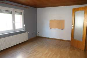 Schöne Hofreite in Lich-Birklar mit Scheune und Nebengebäuden – Die vollständige Adresse der Immobilie erhältst du vom Anbieter., 35423 Lich – Vorschaubild 4