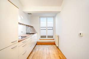 Lichtfülle unter dem Dach: Reizende 2-Zimmer-Wohnung mit Panorama-Terrasse – Die vollständige Adresse der Immobilie erhältst du vom Anbieter., 80469 Glockenbach, München – Vorschaubild 7