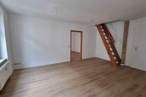 **geräumige 4-R-Maisonette-Wohnung im DG Hinterhaus - 2 Bäder** – Die vollständige Adresse der Immobilie erhältst du vom Anbieter., 2826 Innenstadt, Görlitz – Vorschaubild 3