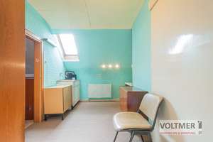 POTENZIAL - Einfamilienhaus mit zwei Garagen, einer Dachterrasse und kleinem Garten in Schiffweiler! – Die vollständige Adresse der Immobilie erhältst du vom Anbieter., 66578 Schiffweiler – Vorschaubild 8