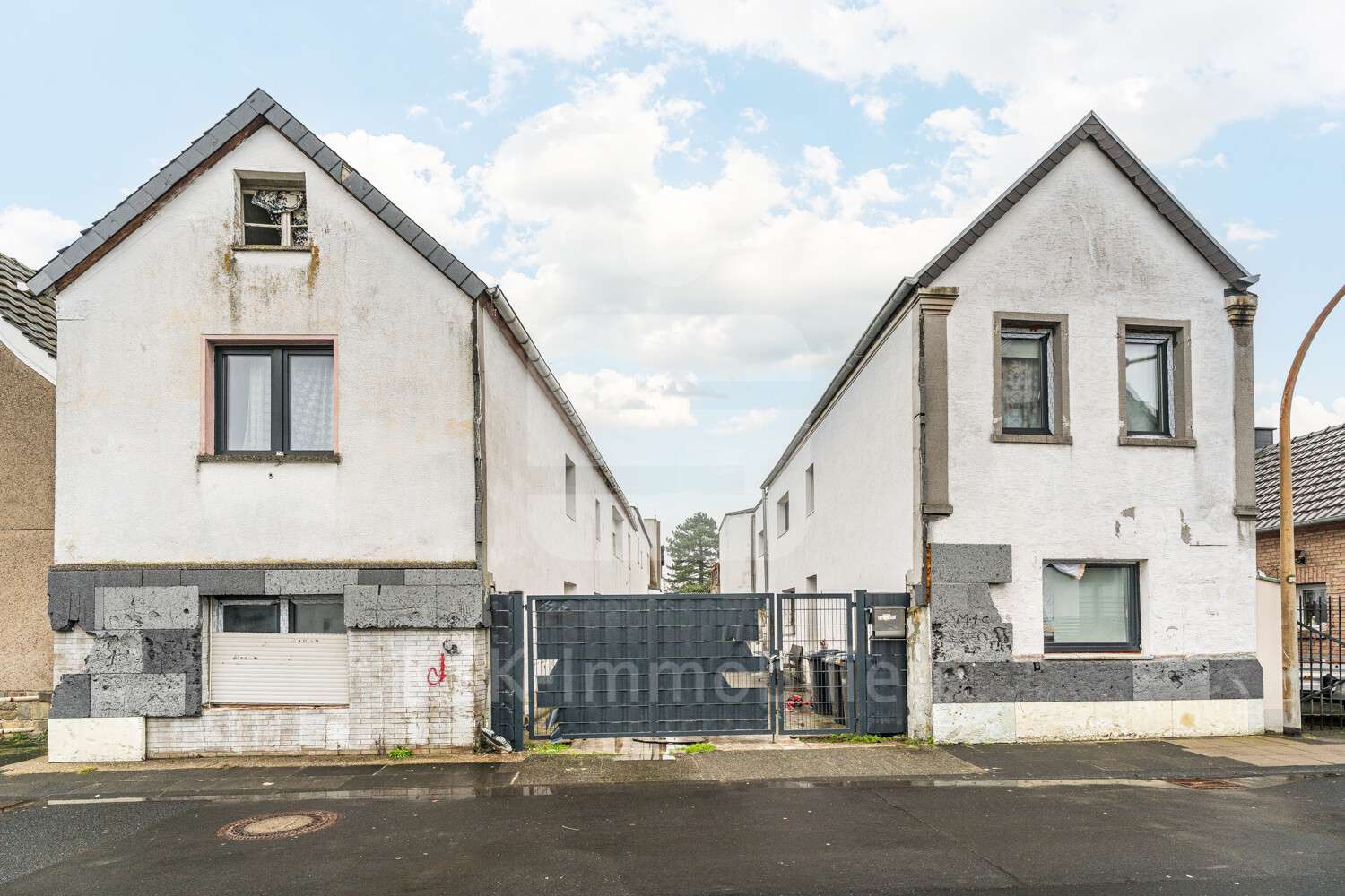 Großes Grundstück mit zwei Einfamilienhäusern!, Köln – Bild 2