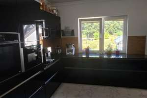Exklusives 10 Zimmer Luxus-Einfamilienhaus mit Einbauküche, Gäste-WC  und Terrasse – 98666 Masserberg – Vorschaubild 4