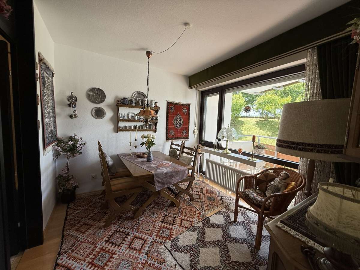 Immobilie in Dobel - Charmante Hochparterre-Wohnung mit Balkon, Gemeinschaftspool & Sauna - Bild 0