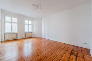 Saniert & vermietet -  Charmante 1-Zimmer-Altbauwohnung mit gemütlichem Balkon nahe Körnerpark