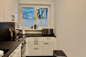 Exklusive  vollmöblierte  2-Zi.-WHG im Herzogpark , Terrasse, Garten, Pool & Sauna – Mauerkircherstraße 179, 81925 Herzogpark, München – Vorschaubild 5