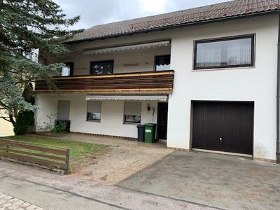 Zweifamilienhaus mit viel Potenzial und Platz in Oberviechtach