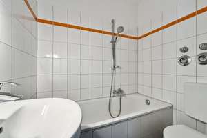 Property thumbnail 11