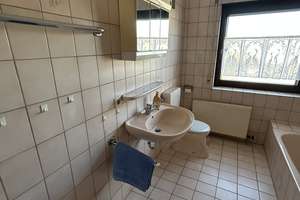 Freistehendes Einfamilienhaus mit viel Privatsphäre in ruhiger Randlage von Heilbronn-Klingenberg – Die vollständige Adresse der Immobilie erhältst du vom Anbieter., 74081 Klingenberg, Heilbronn – Vorschaubild 13