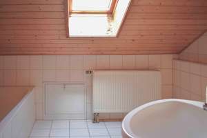 Großzügiges Zweifamilienhaus mit Doppelgarage, Sauna, Kachelofen, Wintergarten, Terrasse Balkon – Die vollständige Adresse der Immobilie erhältst du vom Anbieter., 74889 Sinsheim – Vorschaubild 21